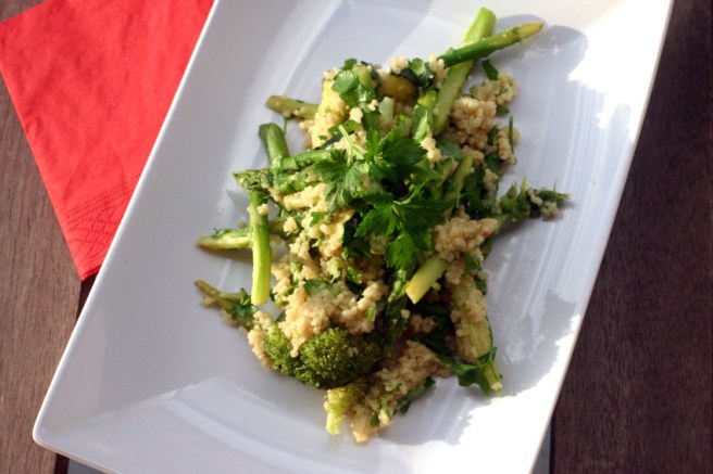 grüner couscous mit Spargel