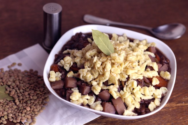 Linseneintopf Rotwein selbst gemachte Knöpfle