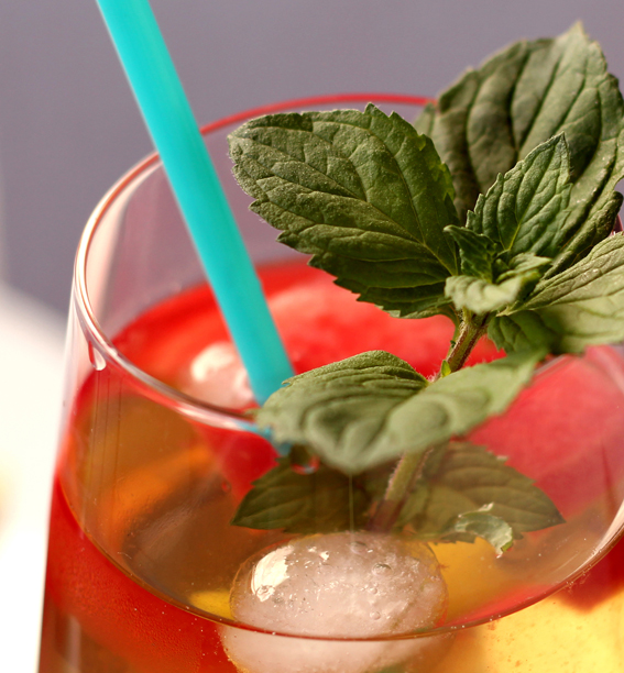 Sommercocktail Melone Traube alkoholfrei