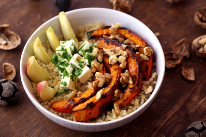 Kürbis Bowl Apfel Bulgur