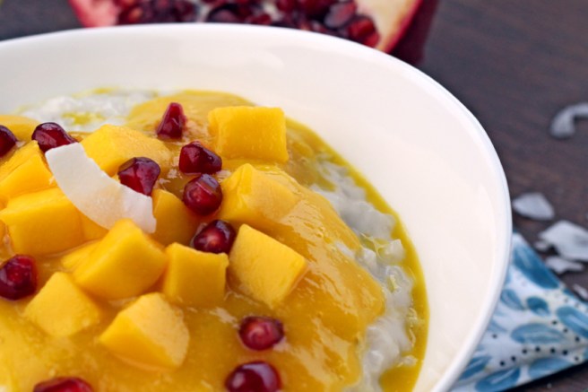 Veganer Kokos-Milchreis mit Mango