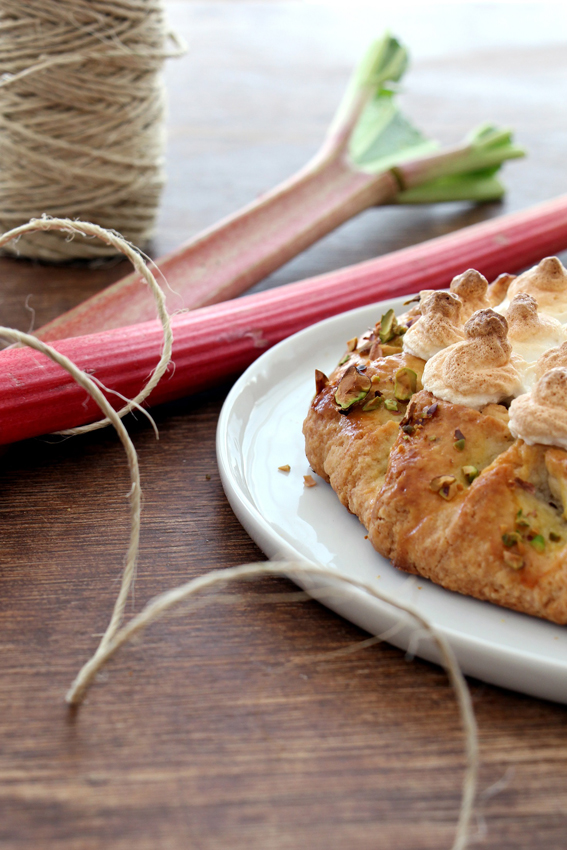 Rhabarber-Baiser-Galette